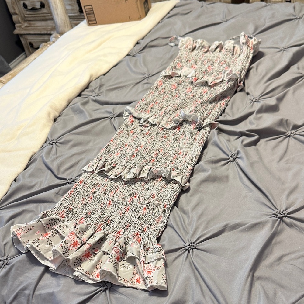 Smocked Floral Tube Dress Top in Light Gray with Coral Accents
